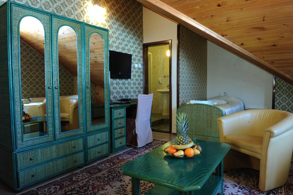 Klub Satelit Zlatibor Bed & Breakfast Luaran gambar
