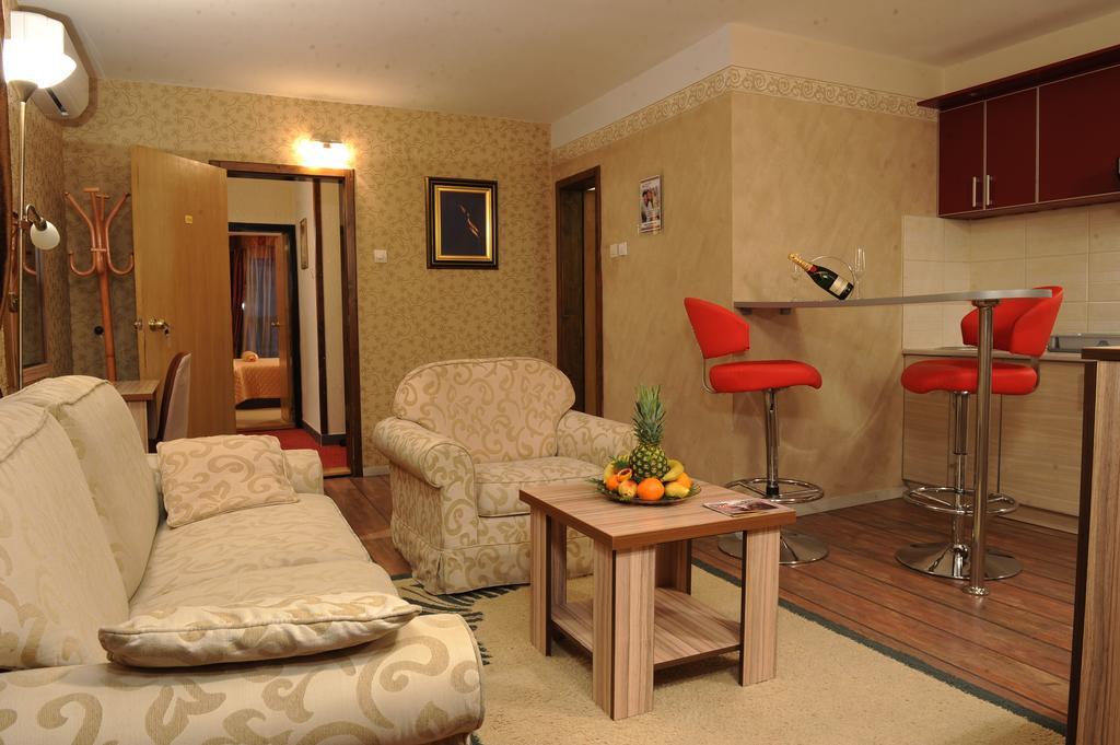 Klub Satelit Zlatibor Bed & Breakfast Luaran gambar